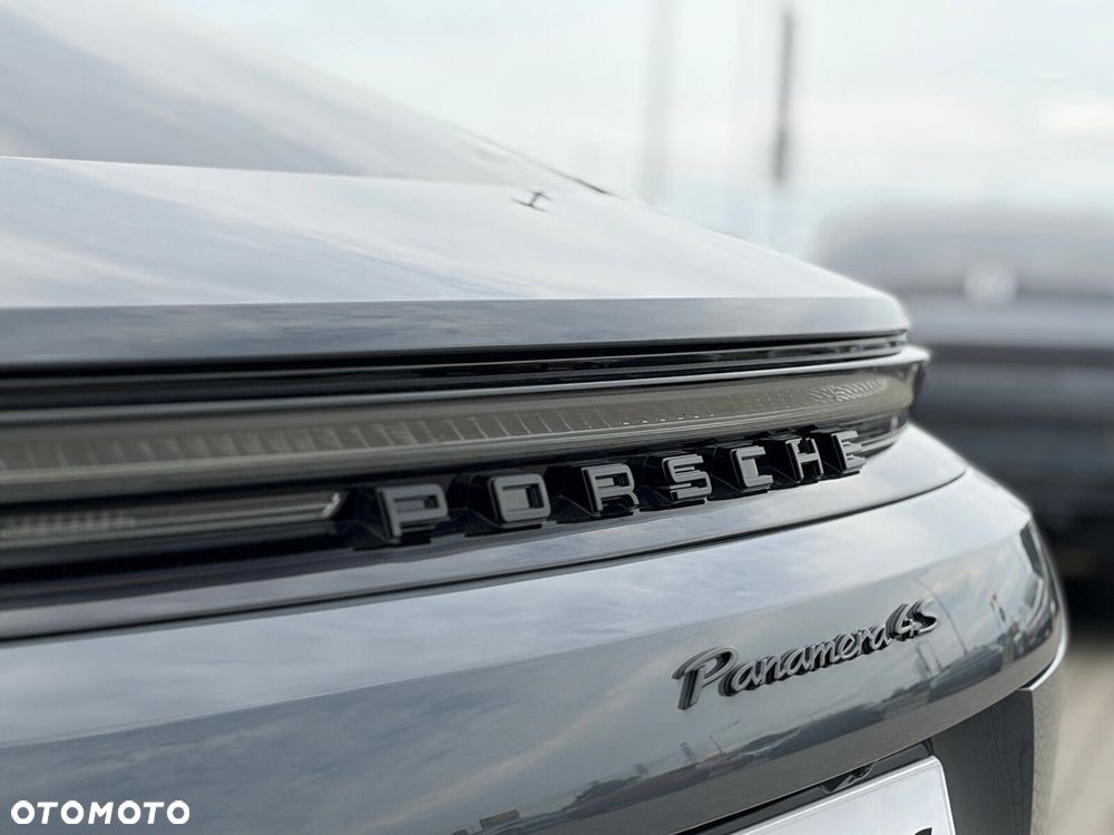 Porsche Panamera - 8