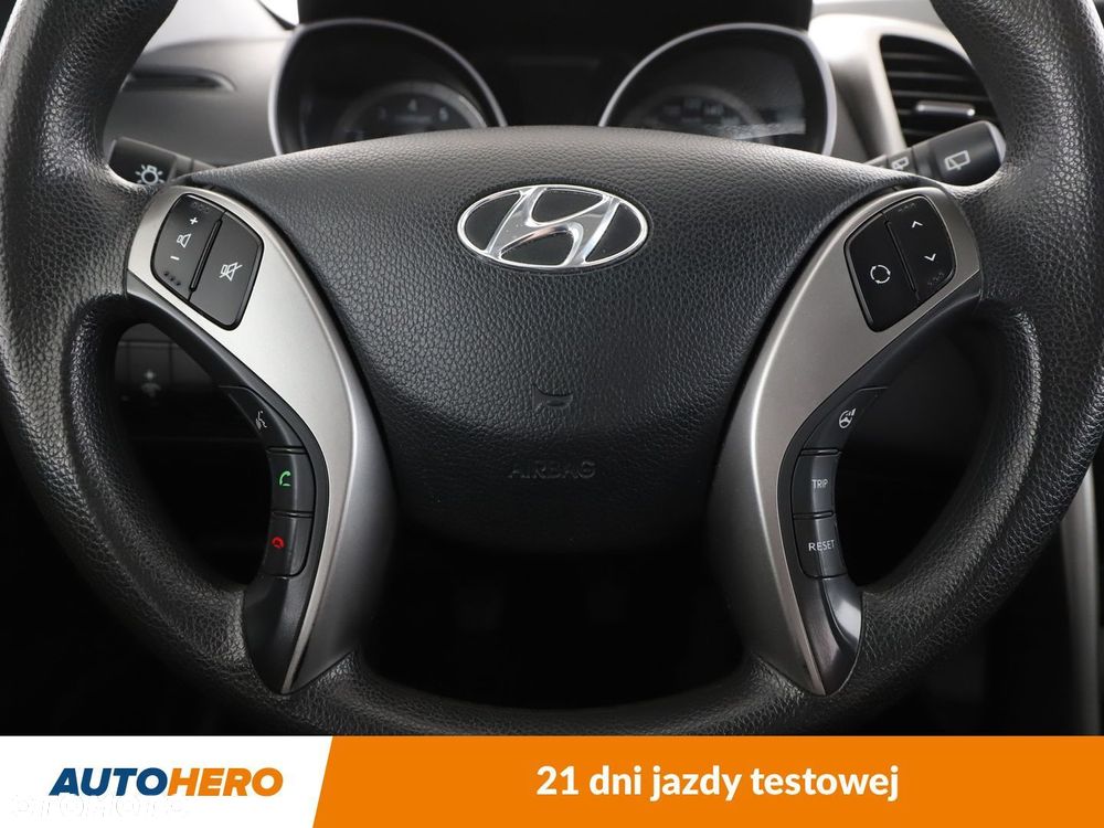 Hyundai i30 1.4 Classic + - 18