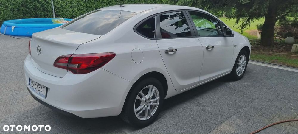 Opel Astra 1.6 Active EU6 - 9