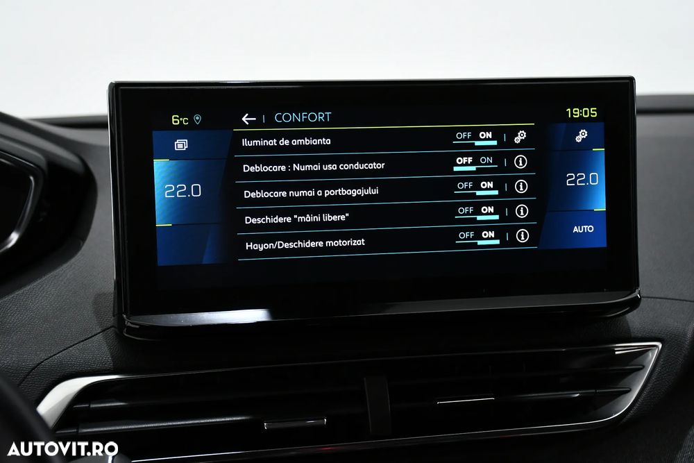 Peugeot 3008 Hybrid 225 e-EAT8 Allure - 21