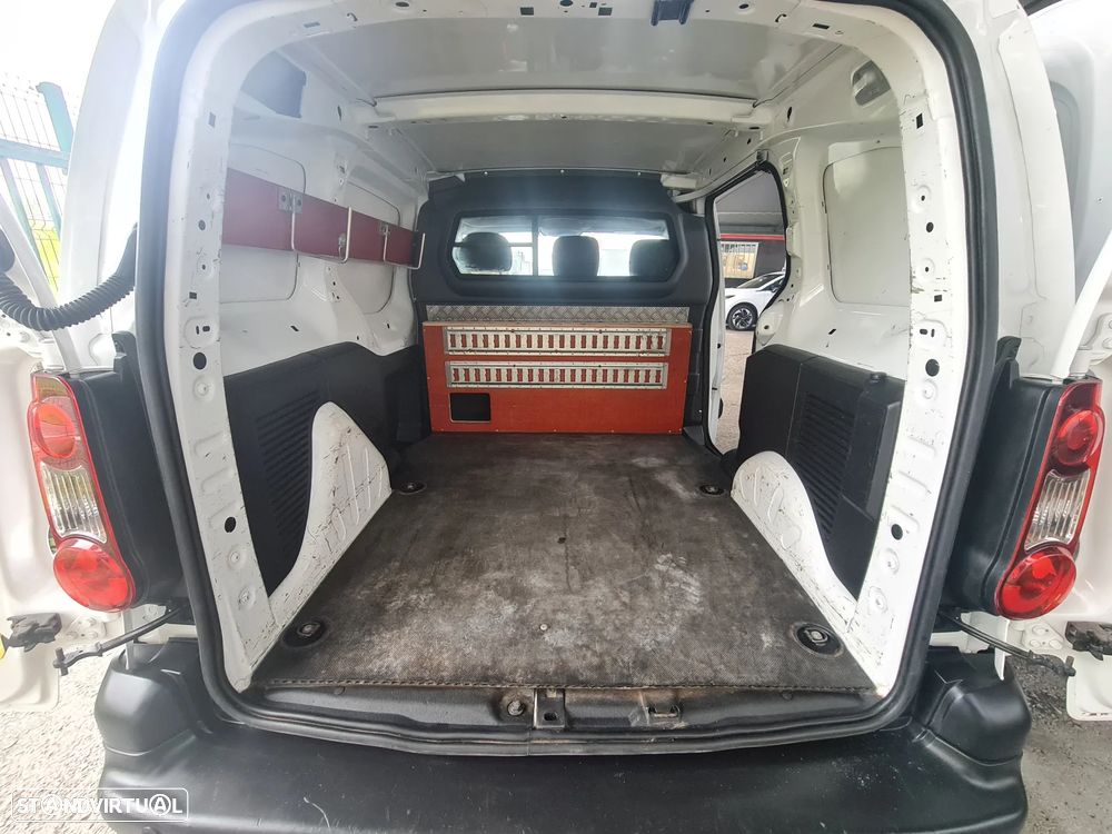 Citroën BERLINGO 1.6Hdi 100CV * 3lug/ GPS/Ac/ c/IVA dedutível * - 13