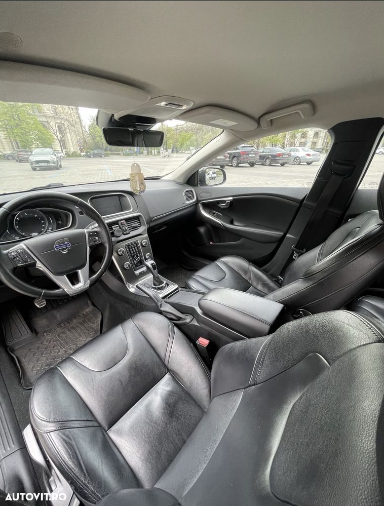 Volvo V40 D2 Summum - 5