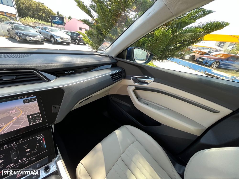 Audi e-tron 55 quattro - 35