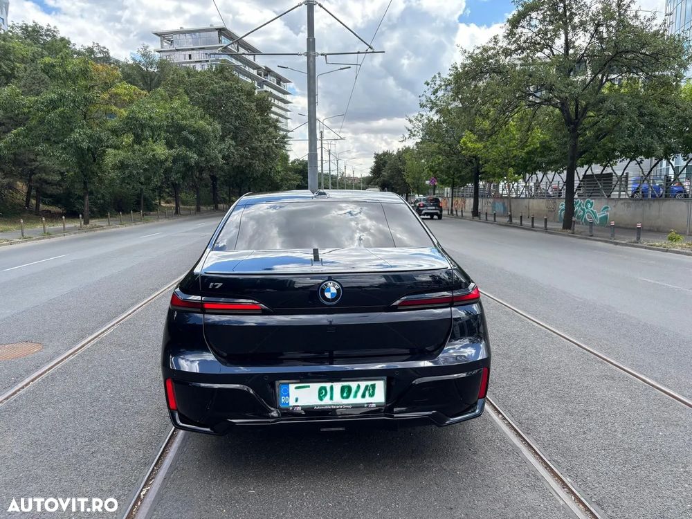 BMW i7 - 3