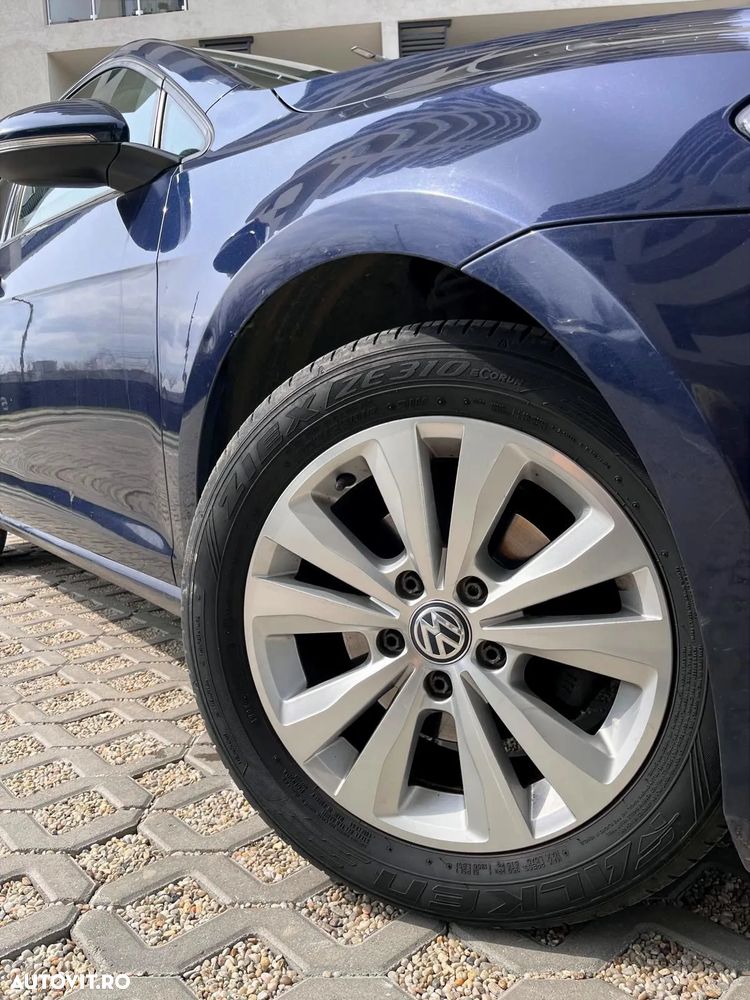 Volkswagen Golf 1.6 TDI DPF BlueMotion Technology Comfortline - 17