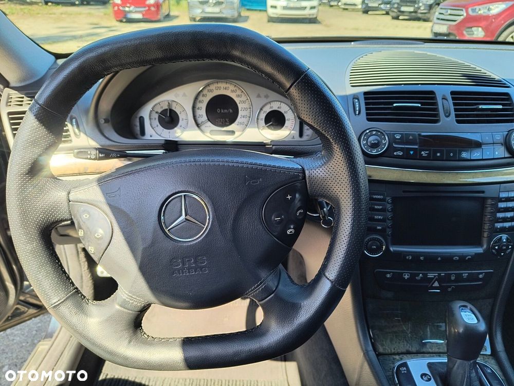 Mercedes-Benz Klasa E - 25