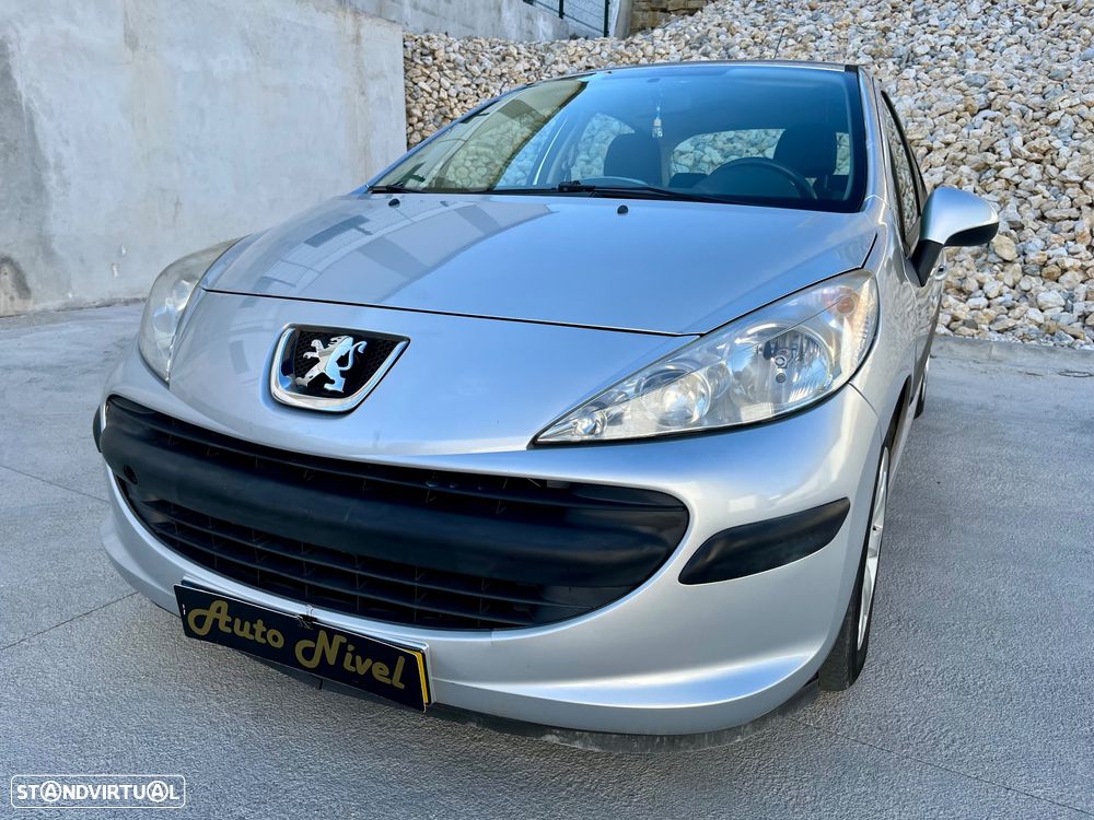 Peugeot 207 1.4 16V Trendy - 9