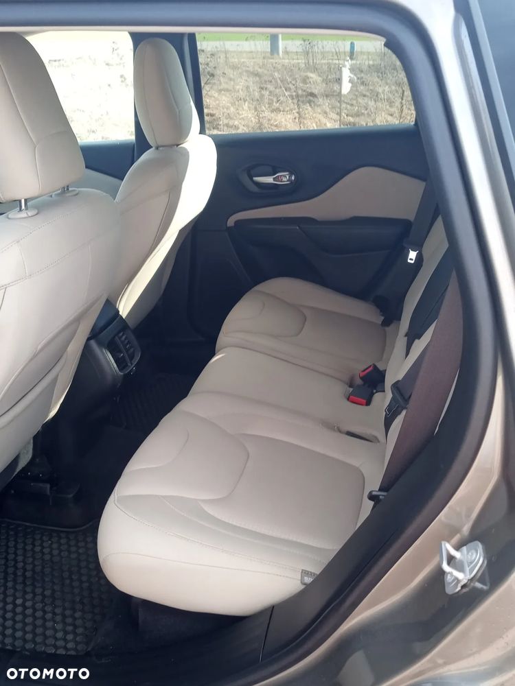 Jeep Cherokee 3.2 V6 Active Drive I Limited - 18