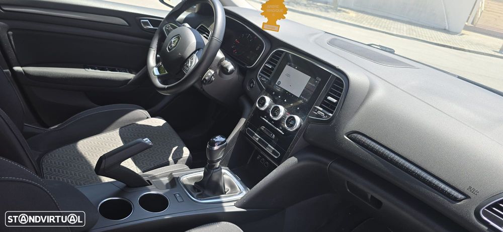 Renault Mégane Sport Tourer - 7