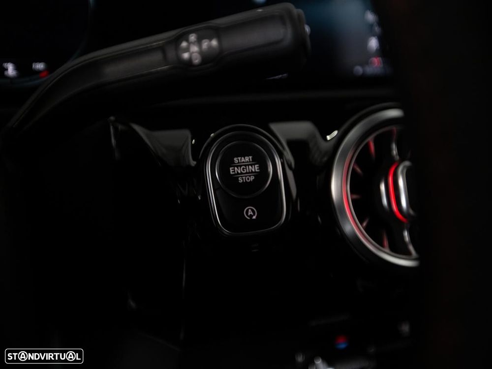 Mercedes-Benz CLA 200 d Shooting Brake 8G-DCT Edition AMG Line - 17