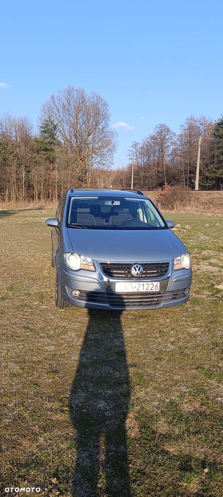 Volkswagen Touran 1.9 TDI DPF Blue Motion Highline - 1