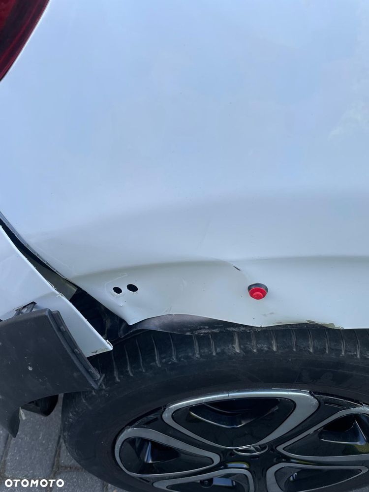 Citroën C3 Pure Tech 82 SHINE - 8