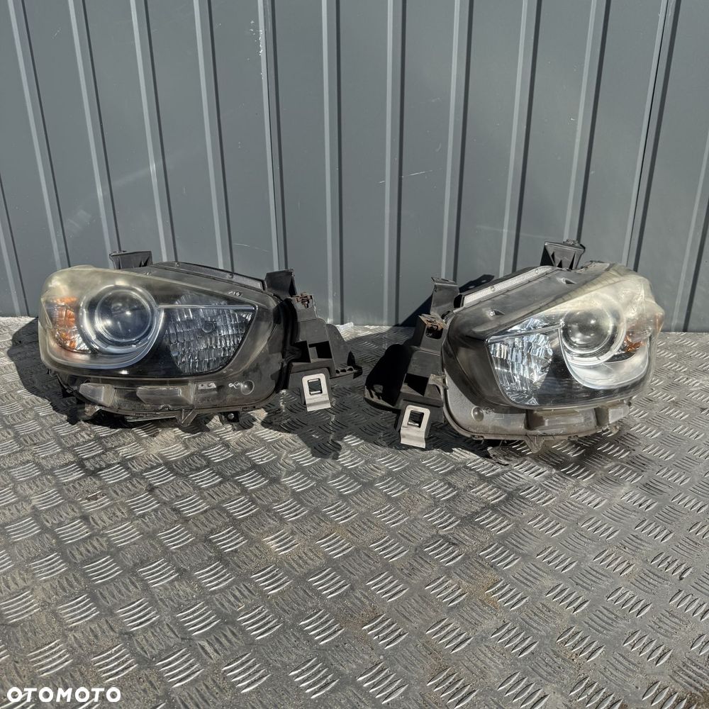 Lampy reflektory przód xenon komplet Mazda CX-5 2016r UK - 2