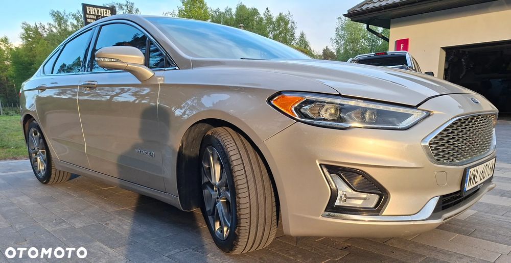 Ford Mondeo 2.0 Hybrid Titanium - 16
