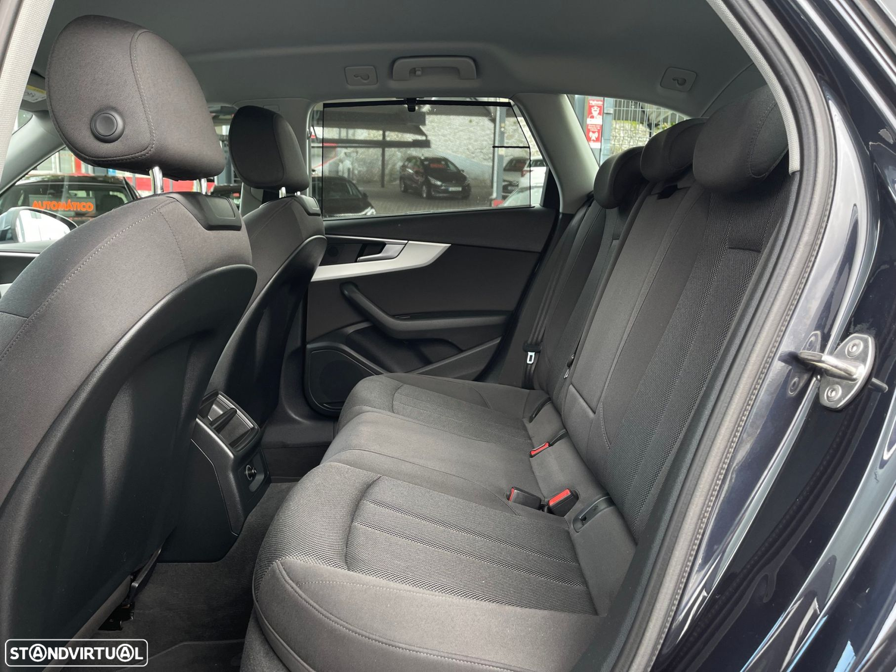 Audi A4 Avant 2.0 TDI S tronic - 37