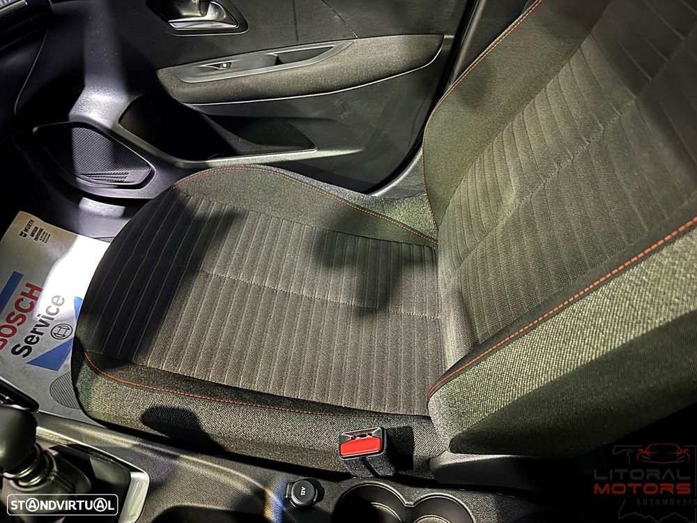 Peugeot 208 1.2 PureTech SE Style - 20