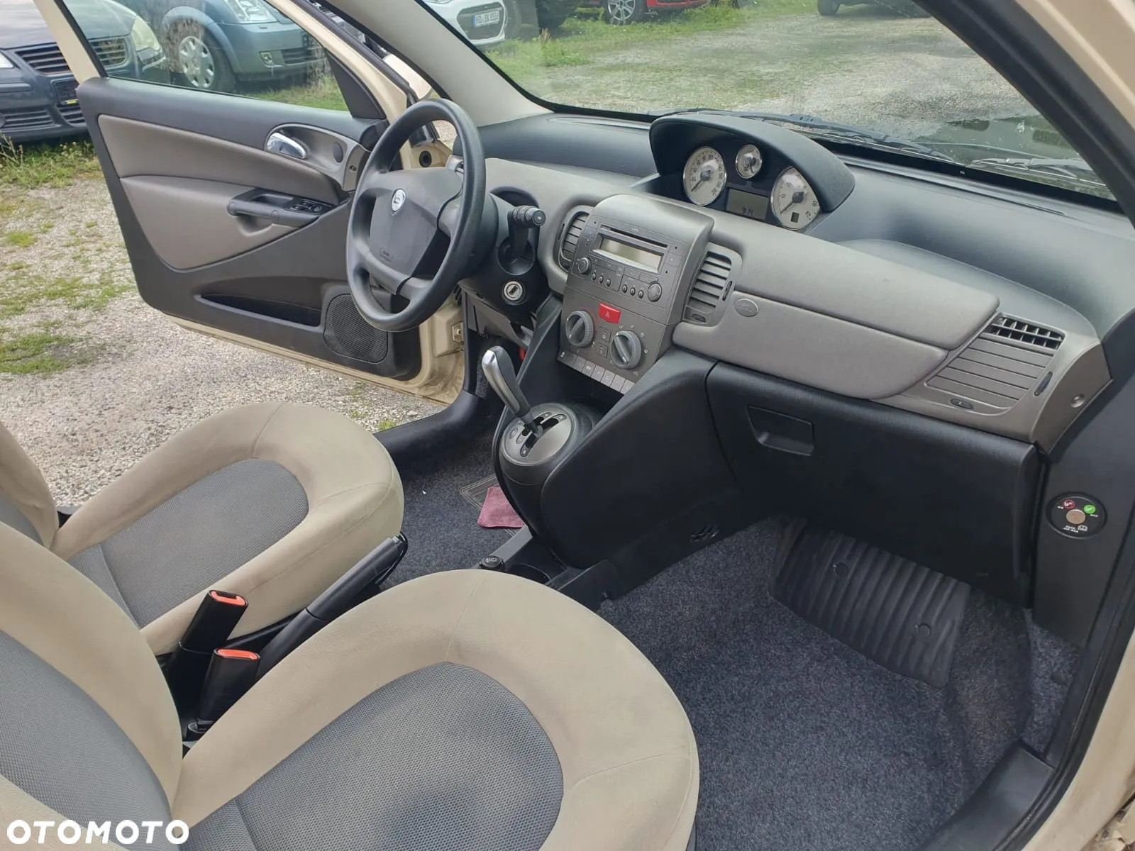 Lancia Ypsilon - 6