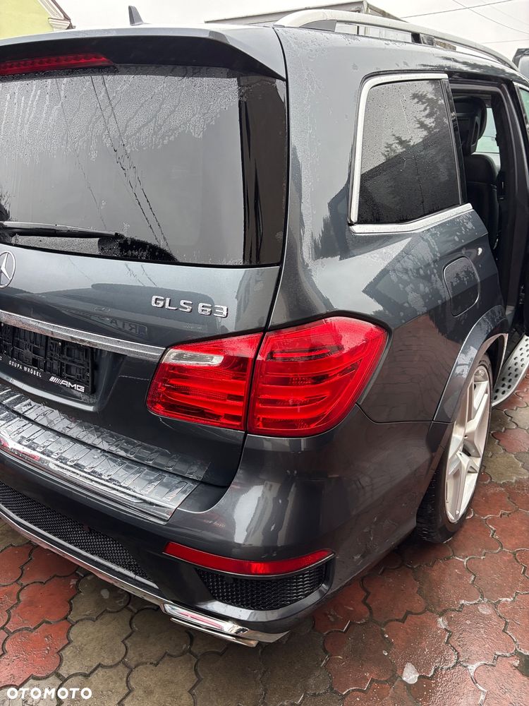 Mercedes-Benz GL - 32