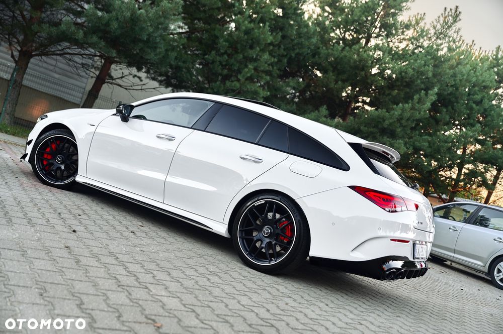 Mercedes-Benz CLA - 12