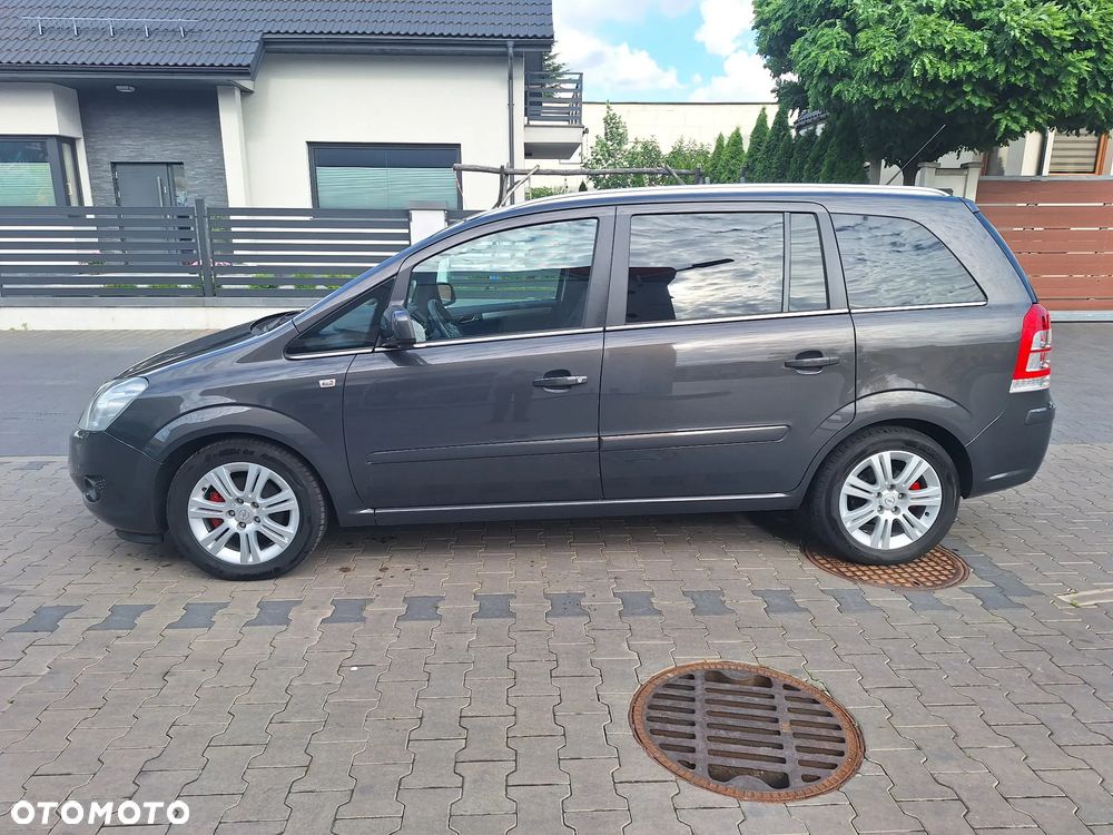 Opel Zafira 1.8 Innovation 110 Jahre - 4