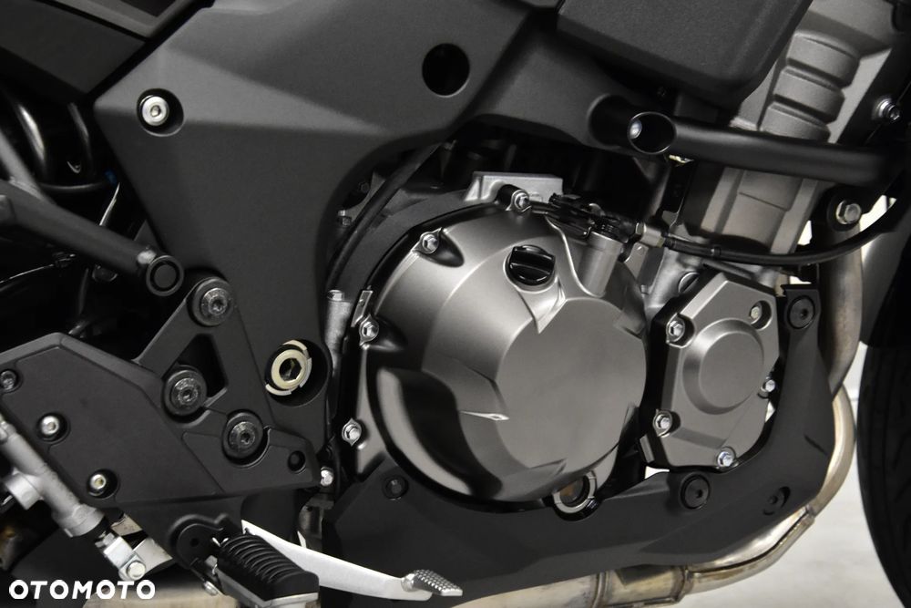 Kawasaki Versys 1000 - 25