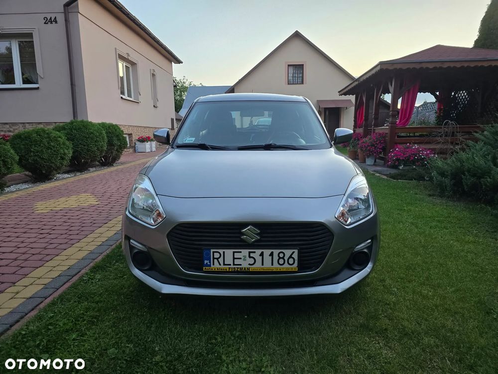 Suzuki Swift 1.2 Premium - 1