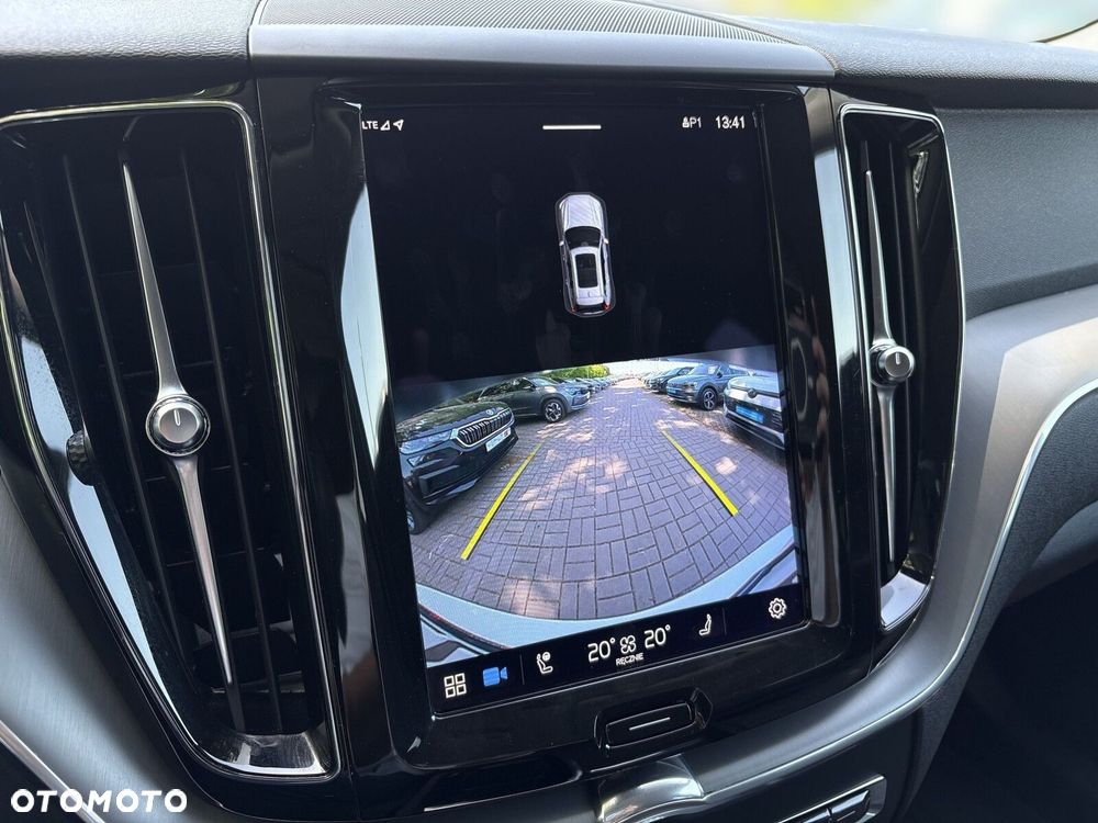 Volvo XC 60 B4 B Momentum Pro - 37