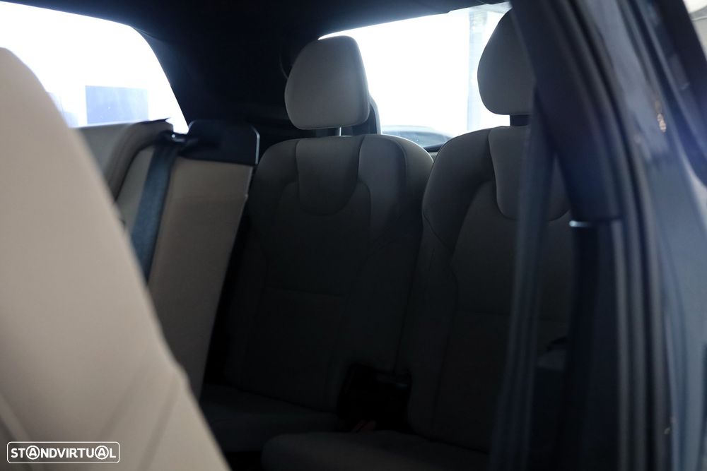 Volvo XC 90 2.0 T8 PHEV Plus Dark AWD - 19