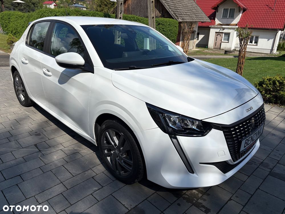 Peugeot 208 - 33