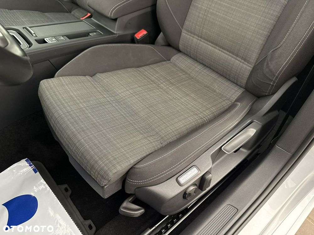 Volkswagen Passat - 18