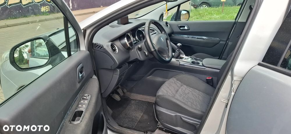 Peugeot 3008 1.6 HDi Premium - 10