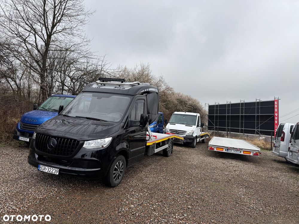 Mercedes-Benz Sprinter - 23