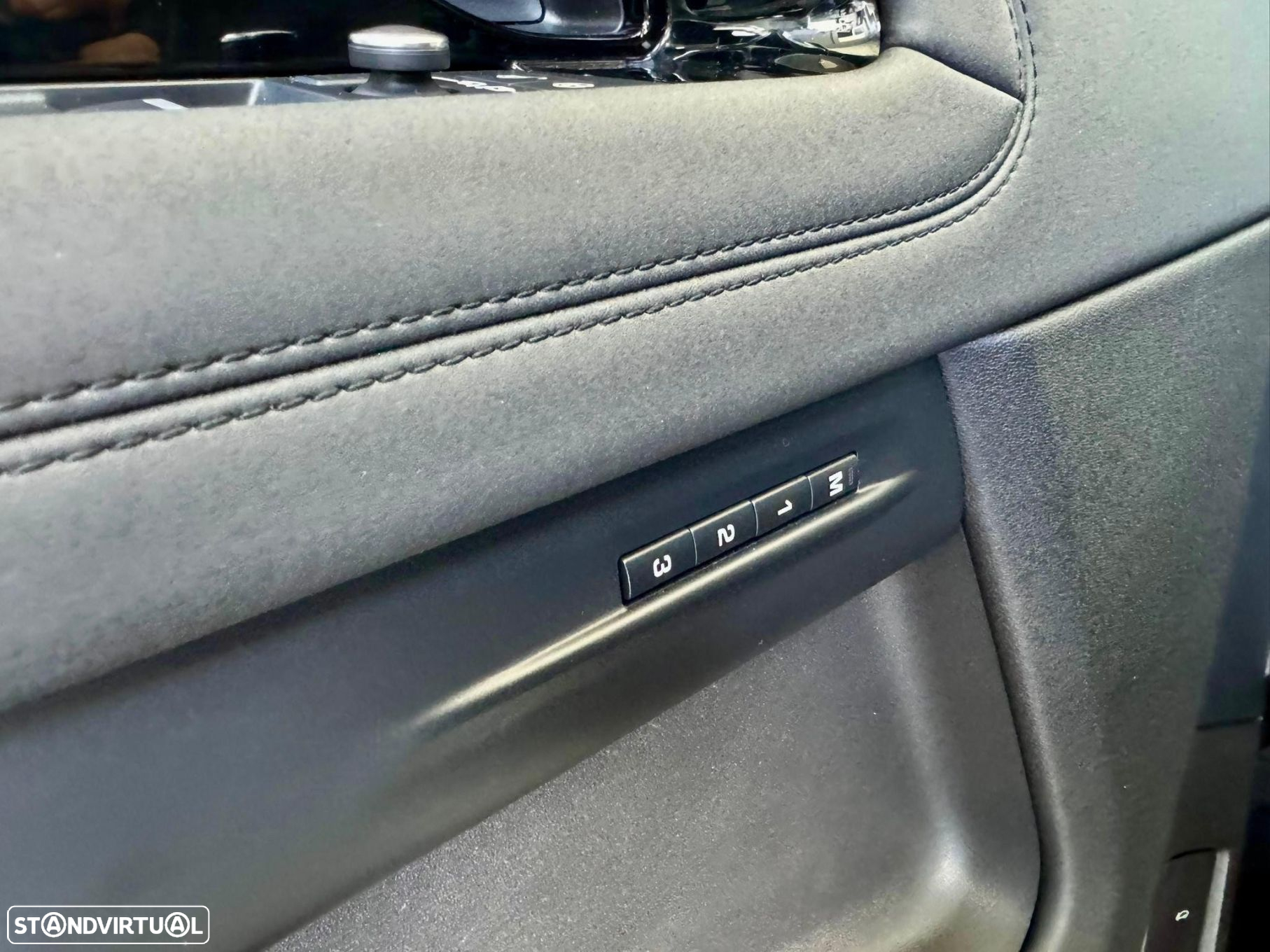 Land Rover Range Rover Evoque 2.0 D150 AWD S Auto - 25