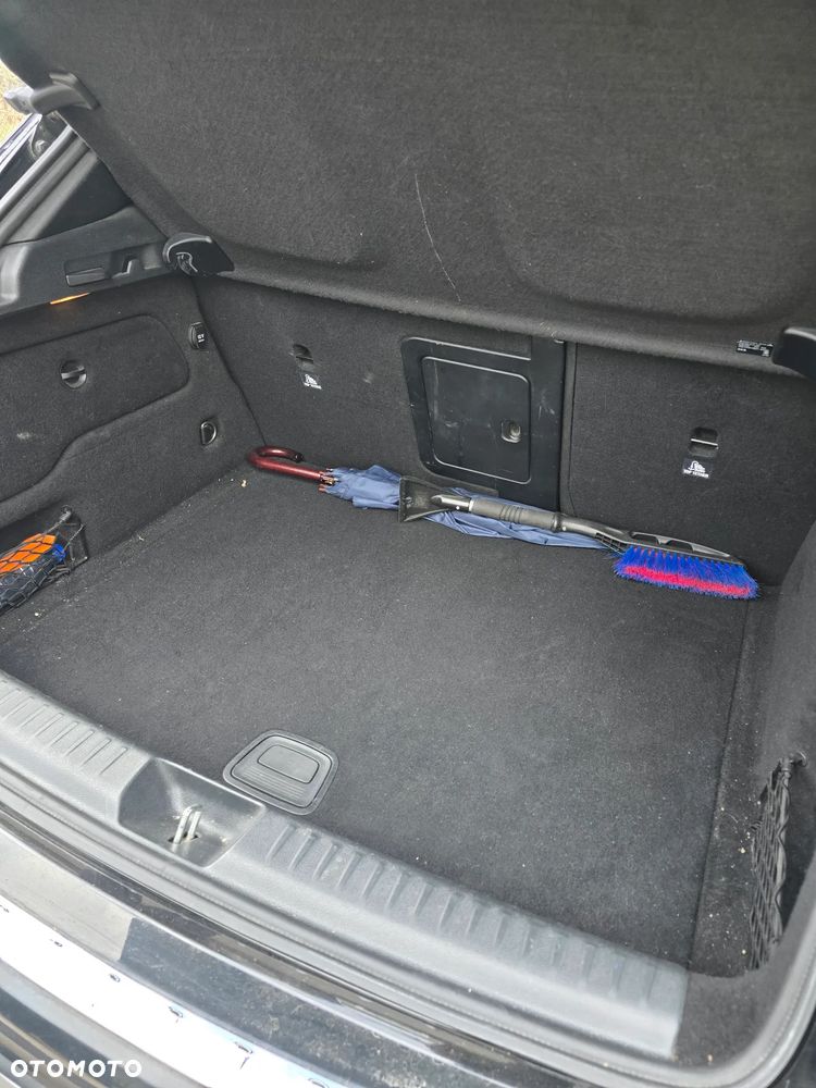 Mercedes-Benz GLA 200 d 7G-DCT AMG Line - 6