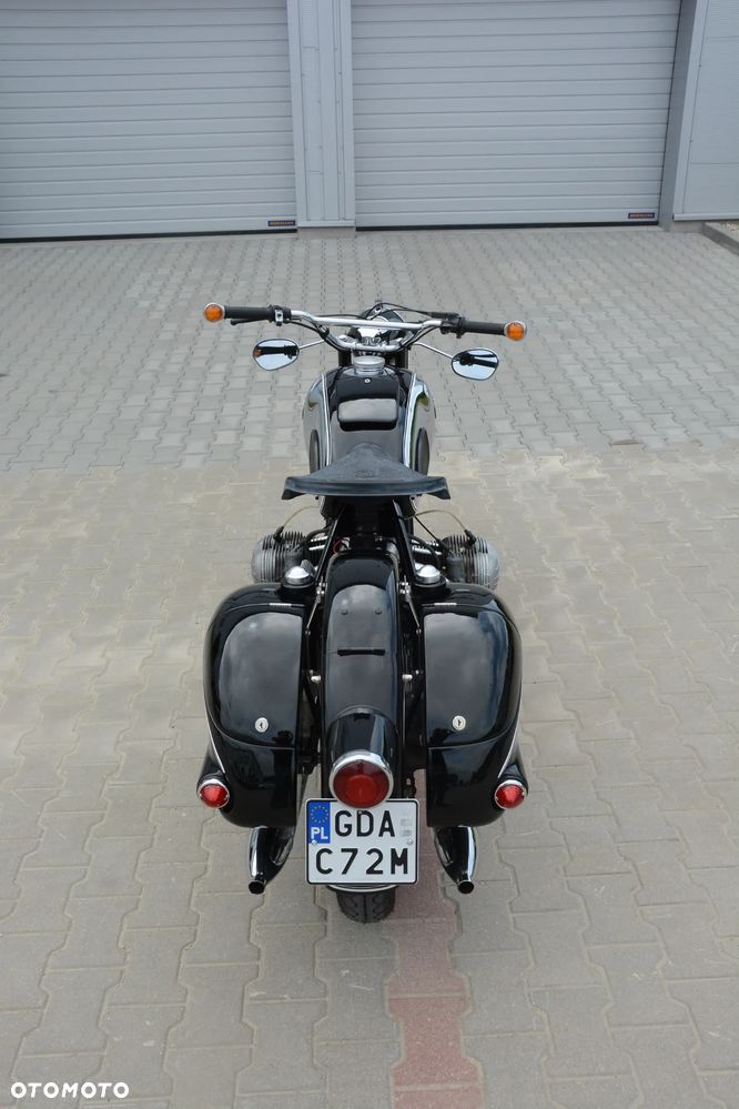 BMW R - 8