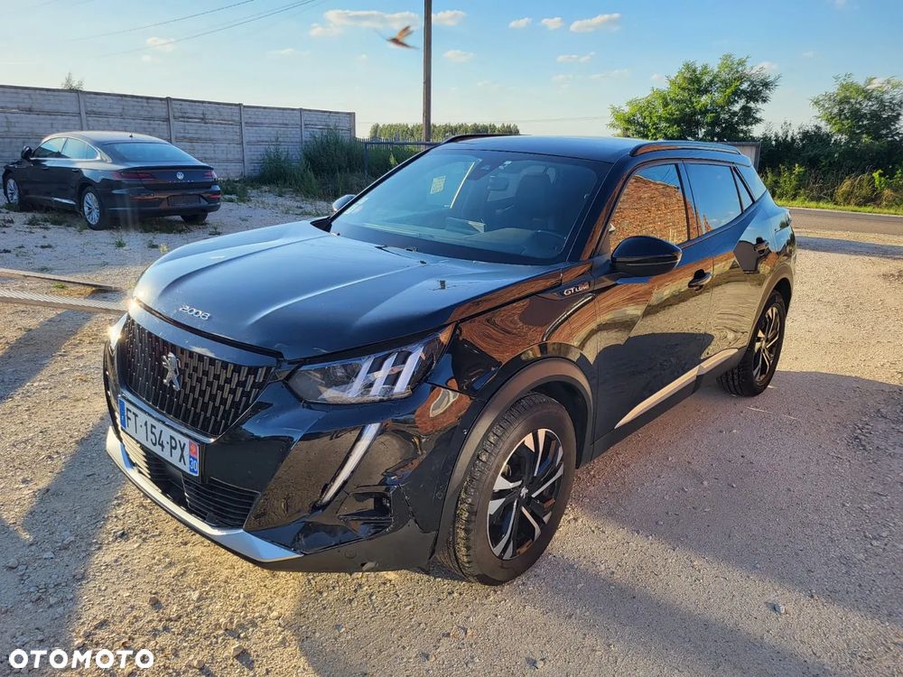 Peugeot 2008 PureTech 130 EAT8 GT - 1