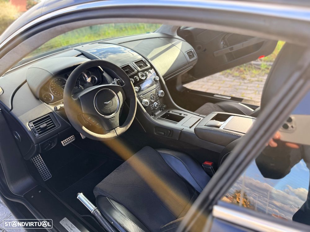 Aston Martin Vantage Coupe V8 Sportshift - 9