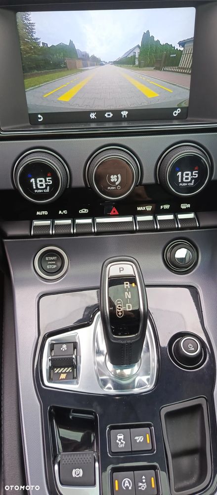 Jaguar F-Type 2.0 Turbo R-Dynamic - 17