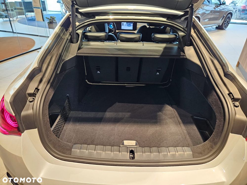 BMW i4 eDrive35 Gran Coupe - 9