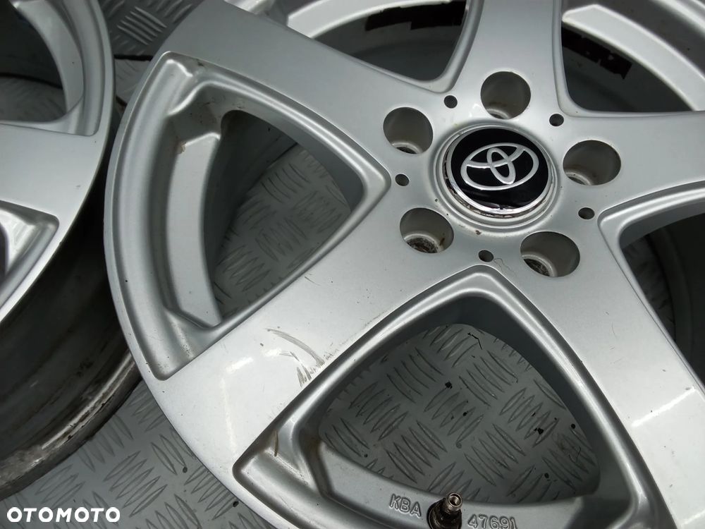 Felgi Toyota Auris Corolla Rav4 Avensis 6,5Jx16 et45 5x114,3 - 9