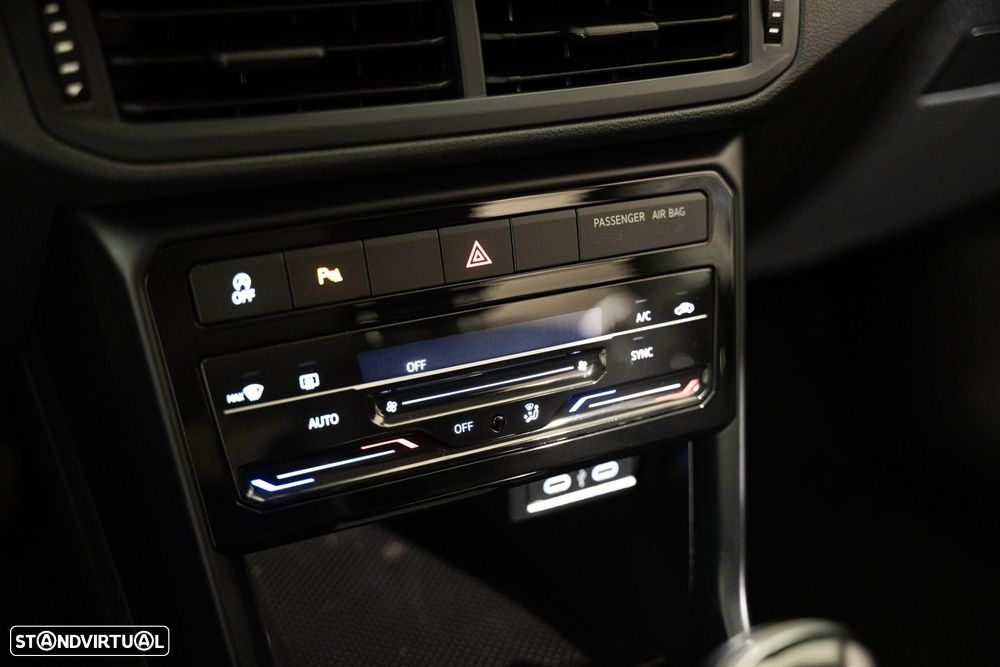 VW T-Cross 1.0 TSI Life - 12