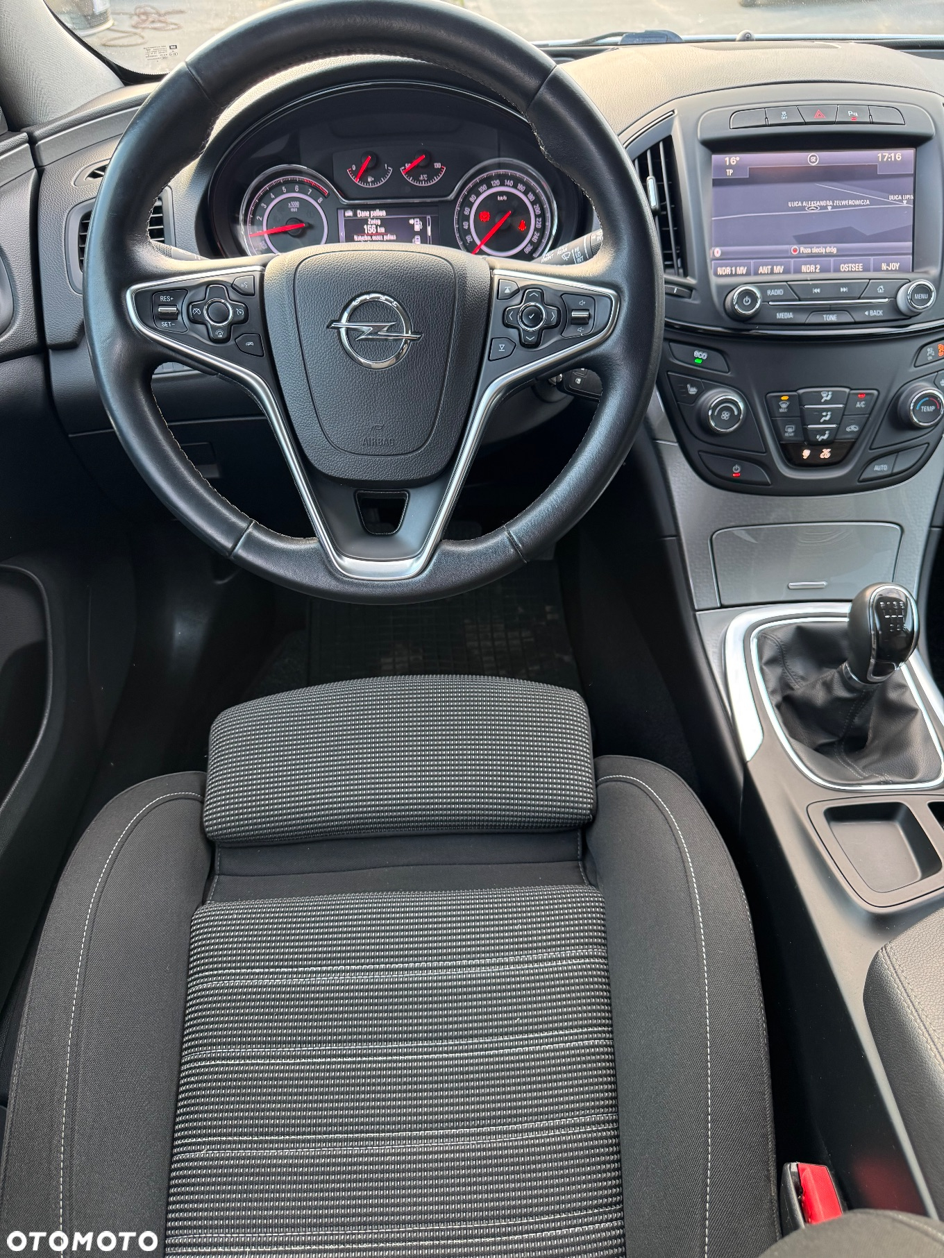 Opel Insignia 1.4 T Executive S&S - 27