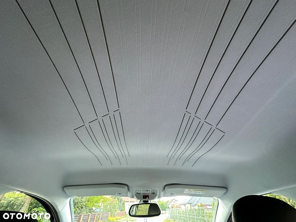 Peugeot 2008 1.2 Pure Tech GPF Allure S&S EAT6 - 25