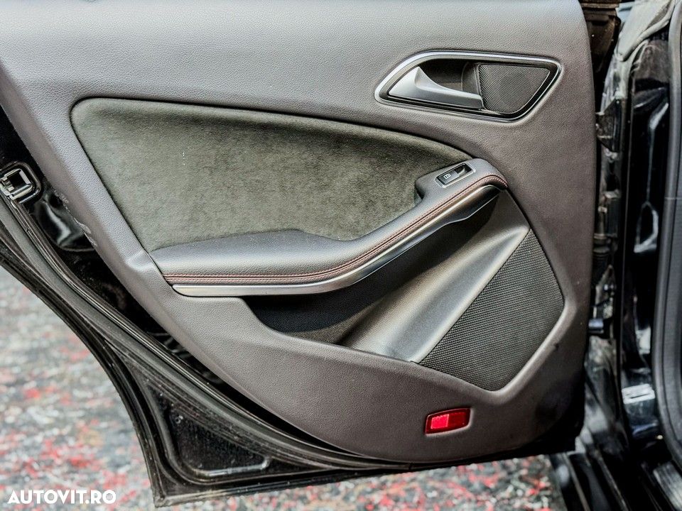 Mercedes-Benz CLA - 27