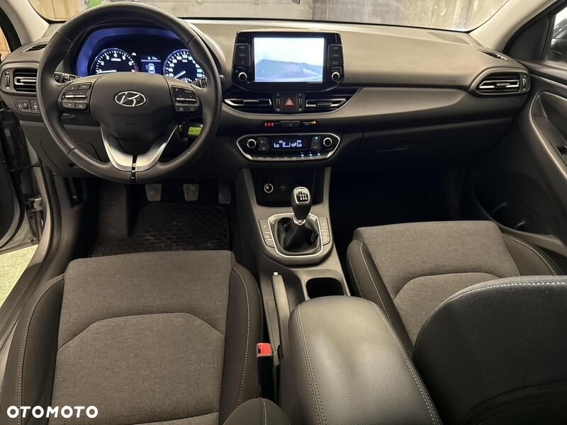 Hyundai i30 1.5 DPI Smart - 22