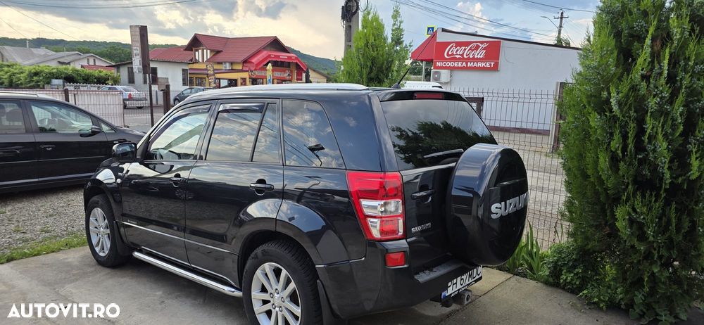 Suzuki Grand Vitara 1.9 DDiS Comfort DPF Limited - 11