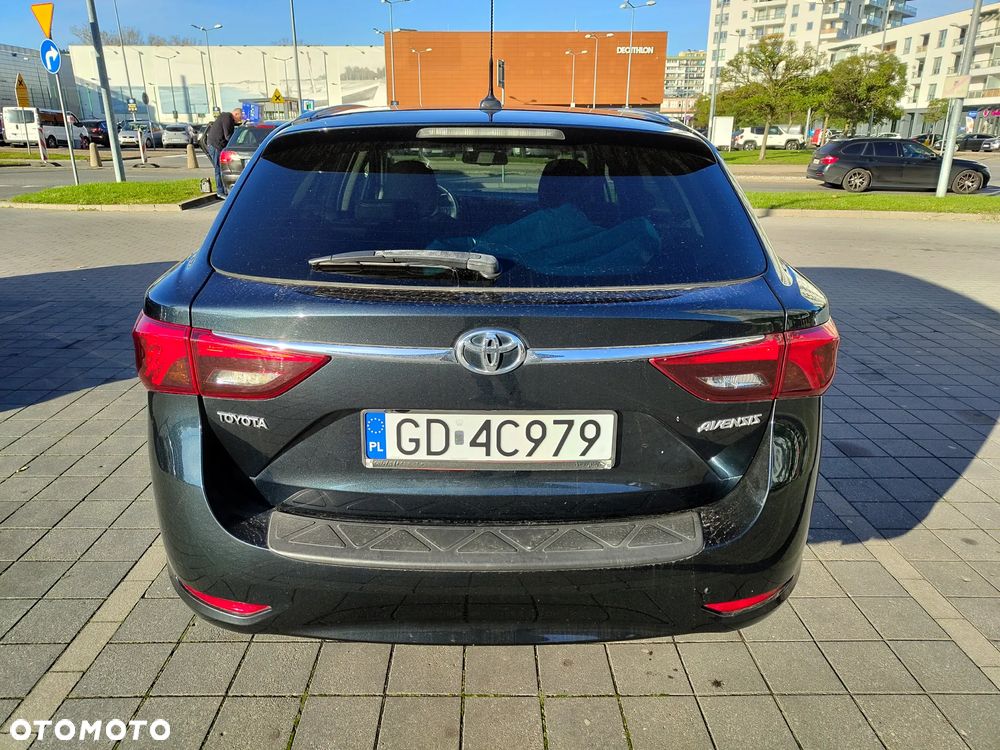 Toyota Avensis 2.0 D-4D Active Business - 10