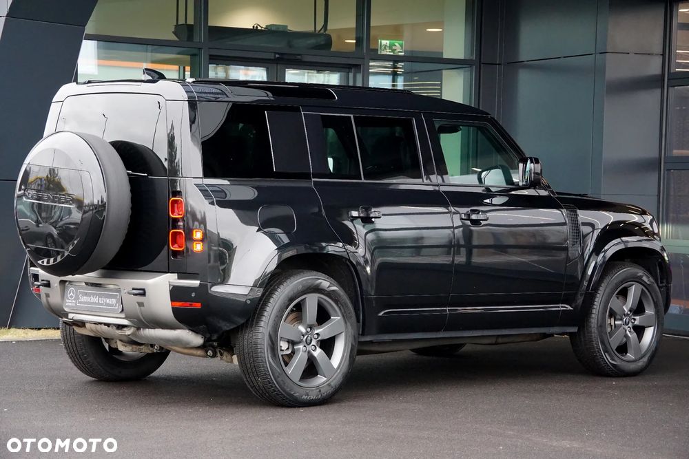Land Rover Defender 110 D250 X-Dynamic SE - 7