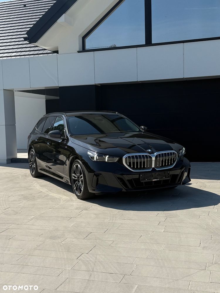 BMW Seria 5 520d xDrive Touring - 3