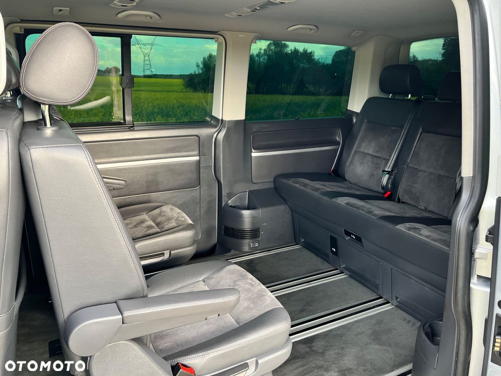 Volkswagen Multivan - 20